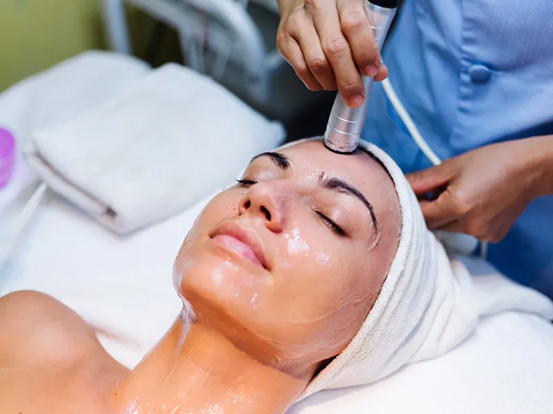 Why Choose Velora Face Clinic for Hydrafacial