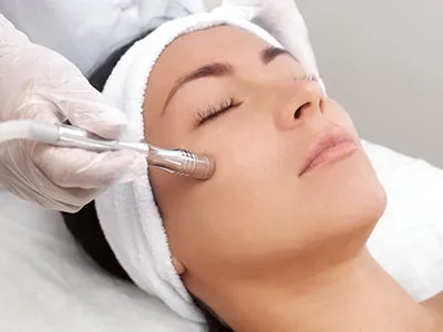 Diamond Glow Facial (Microdermabrasion)