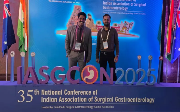 Dr. Kapoor with a colleague at IASGCON 2025, the 35th National Conference of the IASG, Chennai