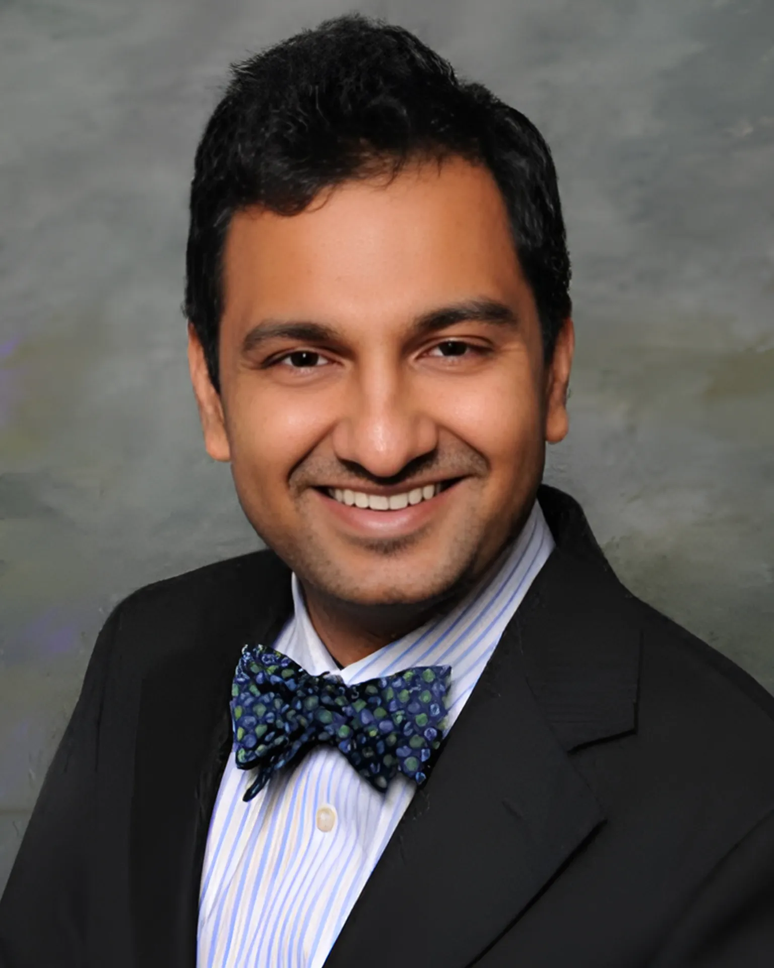 Dr. Pranav Oza, MD, PhD