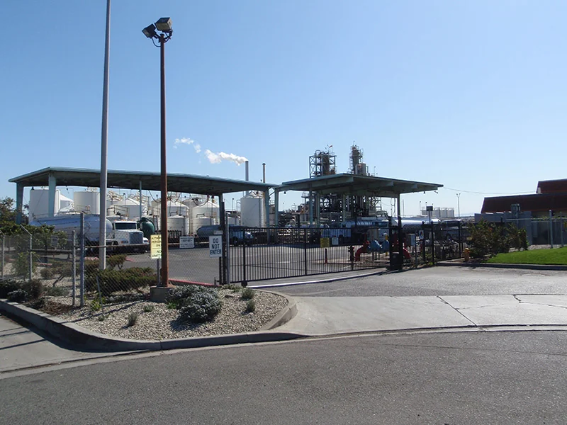 Evergreen Oil — Line 1 • California, USA • Photo 3