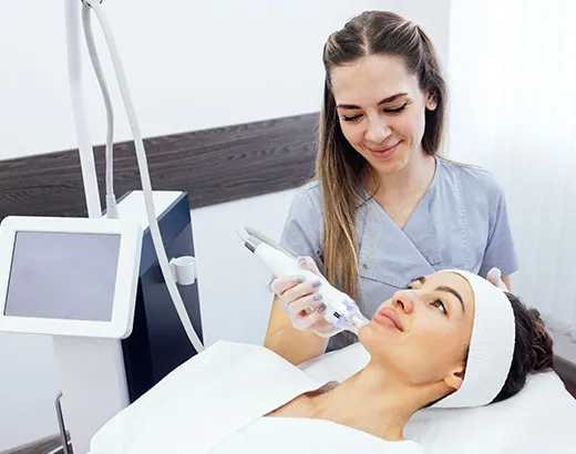 Why Choose Modern Family Medicine for Microneedling?