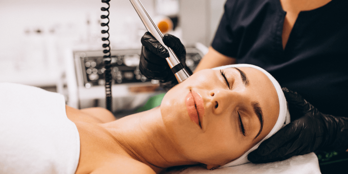 IPL and Microneedling: Exploring the Best Skin Treatment for Superior Results