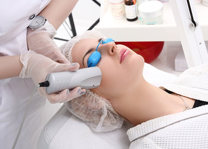WHO ARE THE RIGHT CANDIDATES FOR LASER SKIN TREATMENT